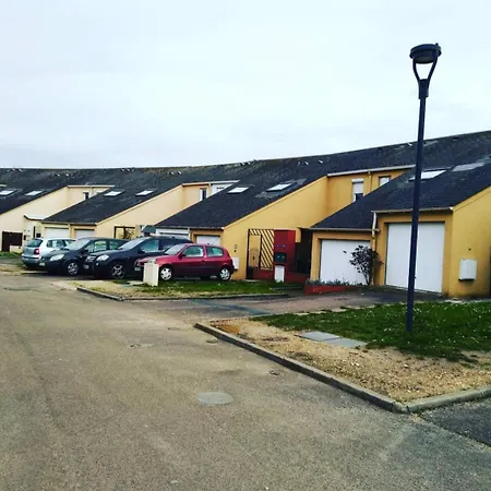 Guest house I38 Helianthe Maison Hlm Foyer Stephanais 38i Val-de-Reuil